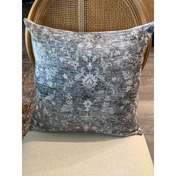 Chris Loves Julia X LOLOI Distressed Vintage Style Accent Pillow - Picture 1 of 8